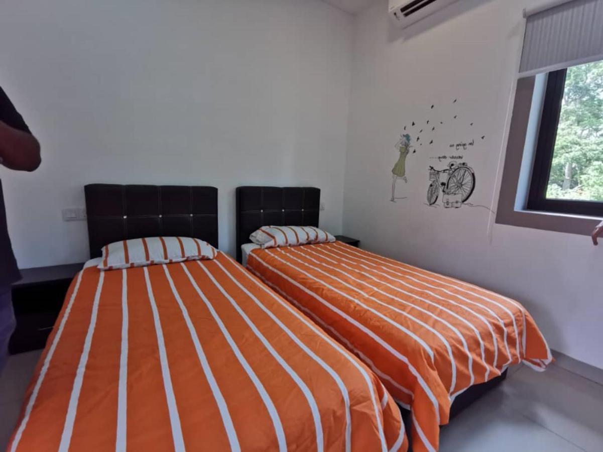 Capital O 90088 Mbp Leisure Resort Batu Pahat Extérieur photo